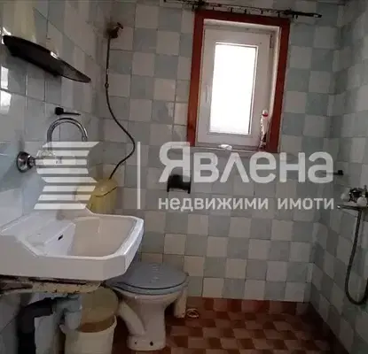 Photo 5 — House in Lozen