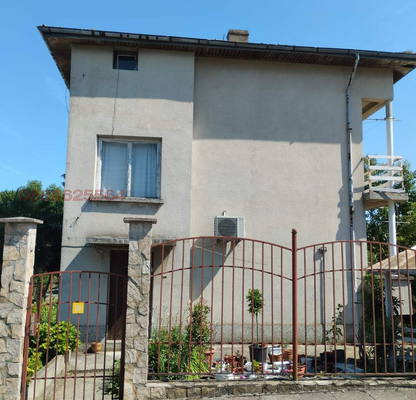 Photo 2 — 3-room house with garage in Lozenets village, near the beach