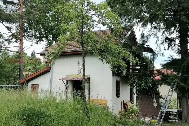 Two-storey house in Lukovo village, Sofia region, in need of renovation