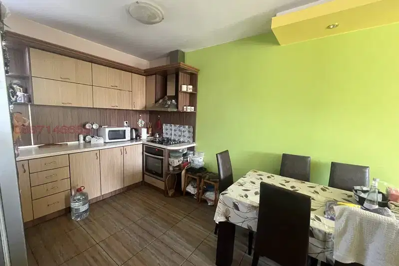 Къща в Шумен, с. Мадара