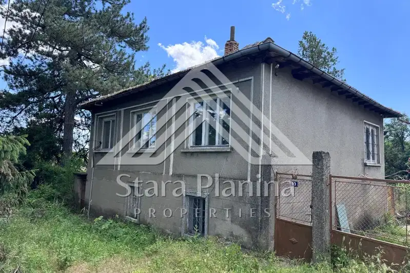 Просторна къща с 3 спални в с. Могилино, обл. Русе