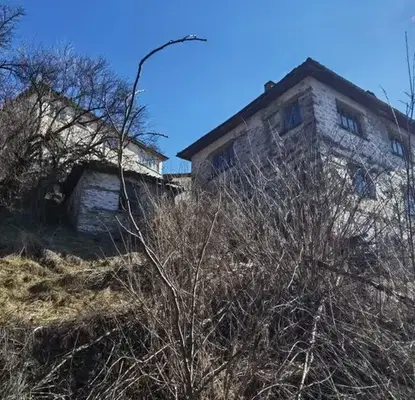 Снимка 5 — Каменна къща с 3 нива в с. Момчиловци, област Смолян