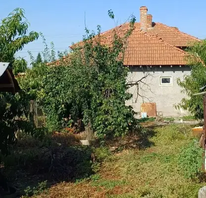 Снимка 3 — Едноетажна къща с 4 стаи в с. Нова Черна, обл. Силистра