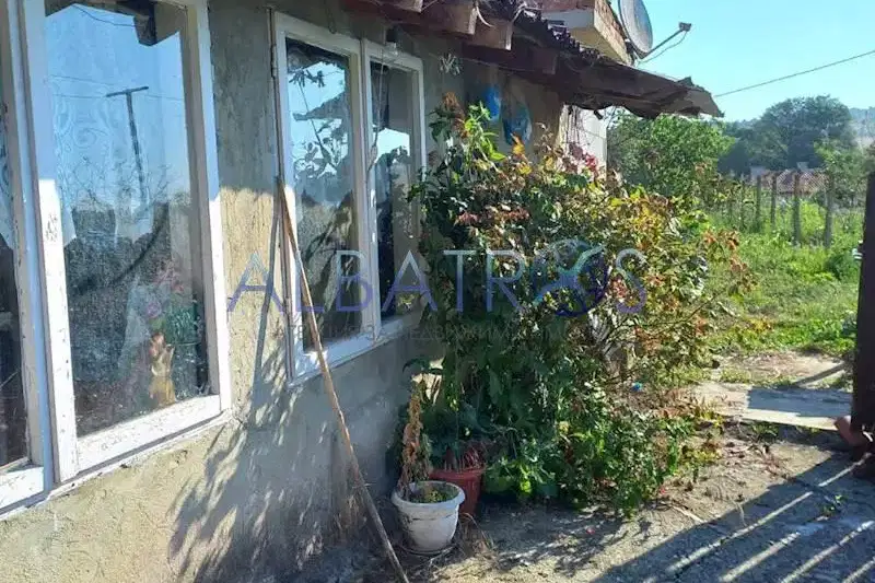 Къща във Варна, с. Нова Шипка