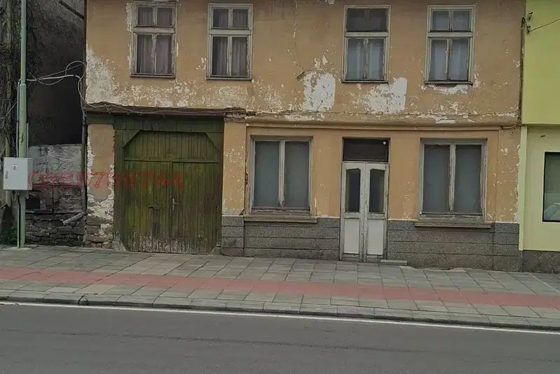 House in Oblast Lovech, Oreshak