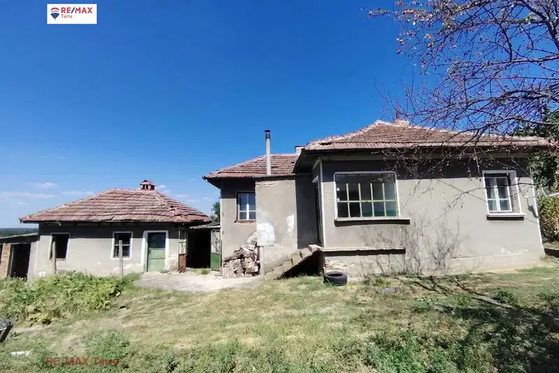 House in Vraca, Ostrov