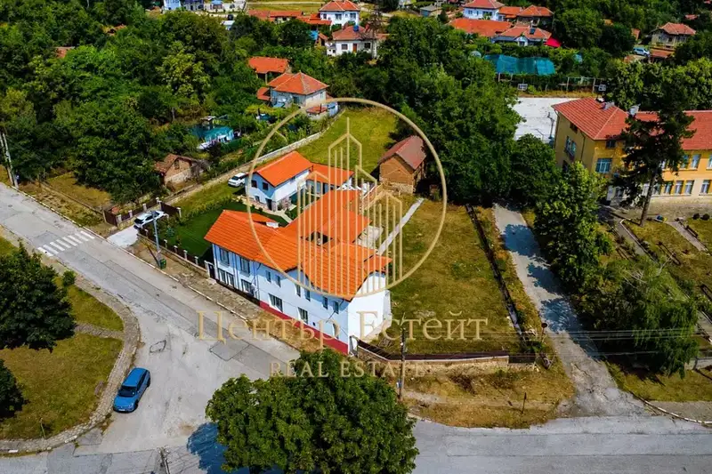 House in Oblast Pleven, Pelishat