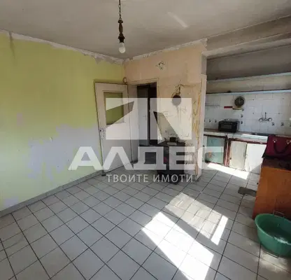 Photo 2 — House in област София, Petyrch