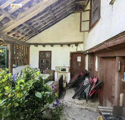 Photo 2 — House with 4 rooms and yard in Plakovo village, Veliko Tarnovo region