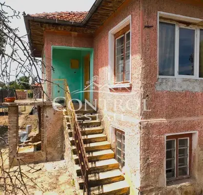 Photo 3 — House in Oblast Veliko Tyrnovo, Polikraishte