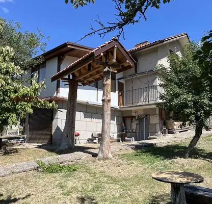 Photo 2 — Two houses with large yard in Popovtsi village, Sofia region