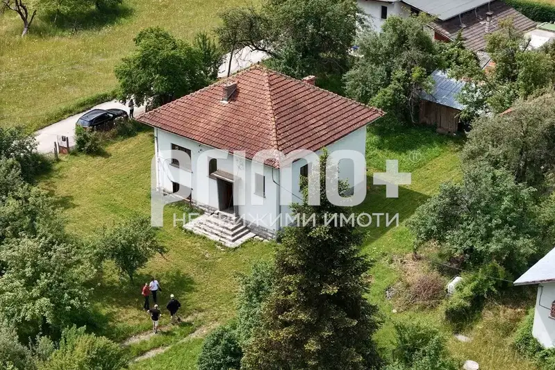 House in Oblast Lovech, Ribarica