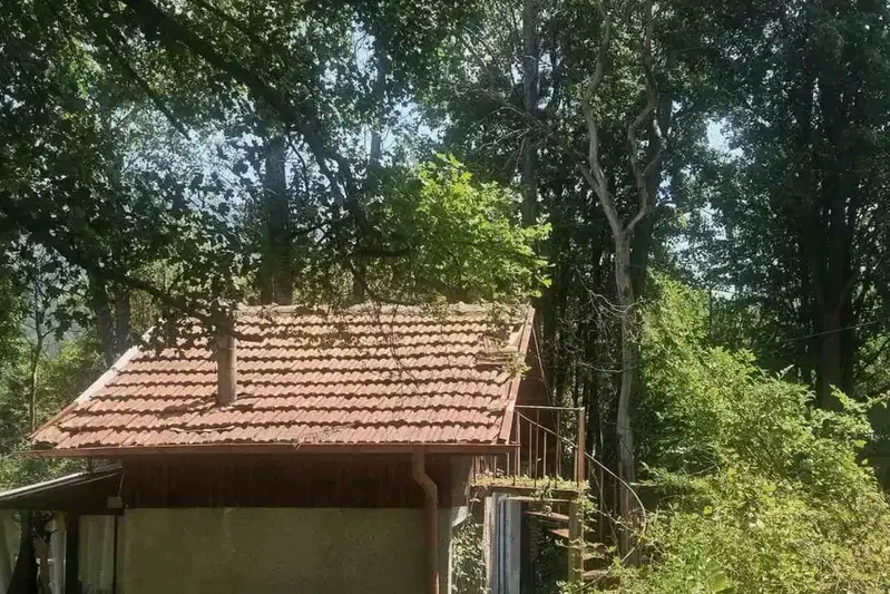 House in Oblast Pernik, Rudarci