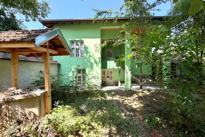 Къща с 4 стаи и голям двор в с. Русаля, обл. Велико Търново