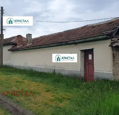 Снимка 2 — Къща 2-стаен в с. Ръжево с голям двор в област Пловдив