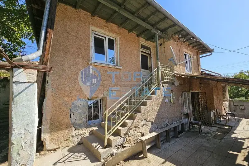 House in Veliko Tyrnovo, Samovodene