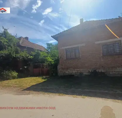Снимка 3 — Къща с 3 стаи в с. Староселци, област Плевен с голям двор
