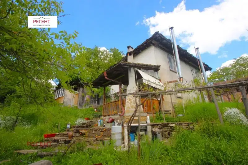 House in Oblast Gabrovo, Sybotkovci