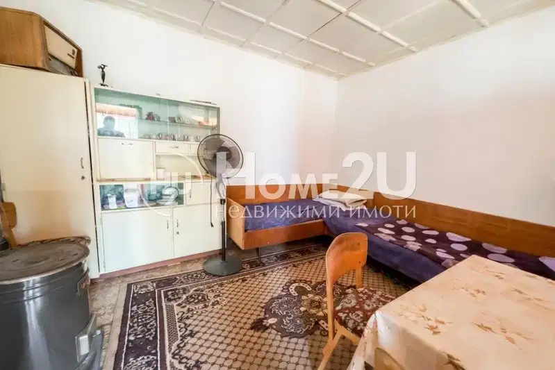 House with 2 rooms and large yard in Tatarevo village, Plovdiv region