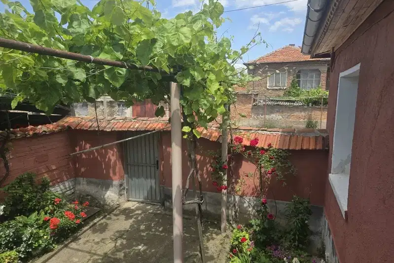 House in Plovdiv, Trilistnik