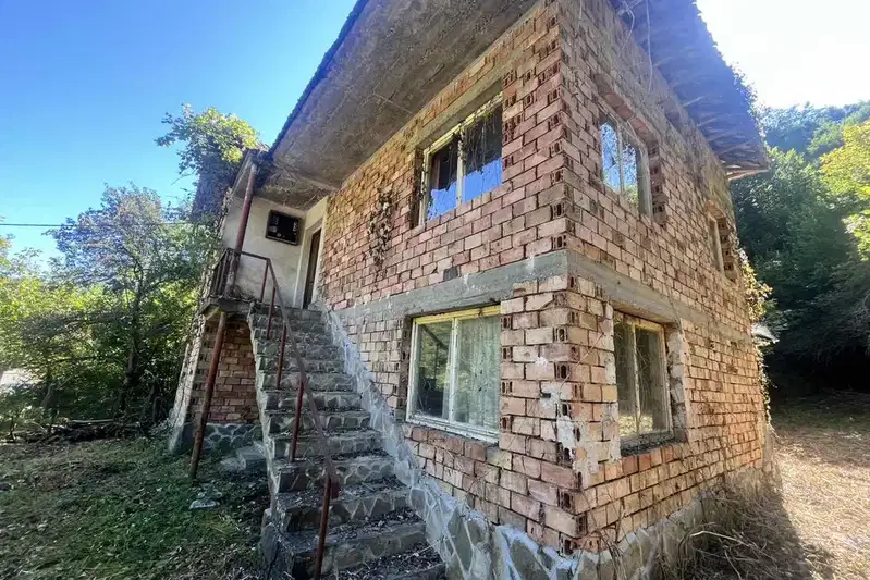 House in Gabrovo, Valevci