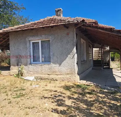 Photo 2 — Two-storey house with yard and garage in Veselec village, Razgrad region