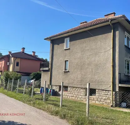 Photo 3 — House in Voluyak