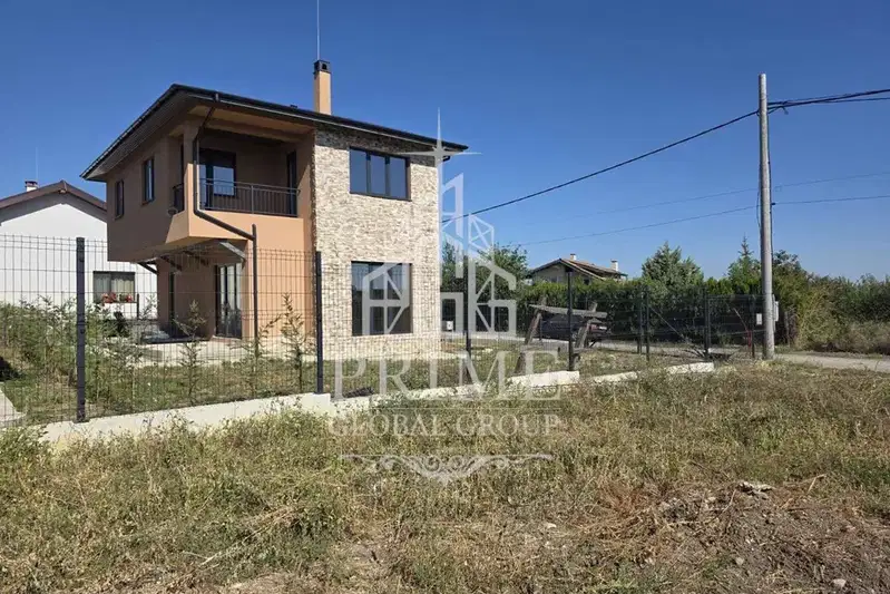 House in Varna, Yarebichna