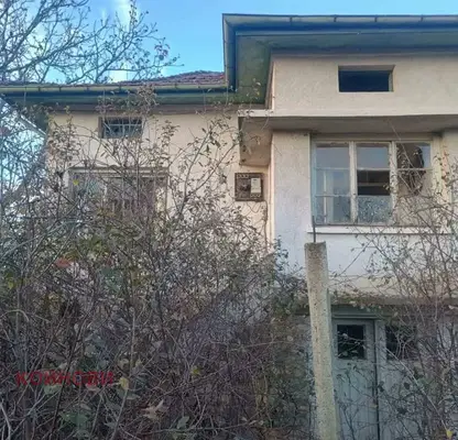 Снимка 2 — Къща с 2 етажа в с. Яздач, област Стара Загора