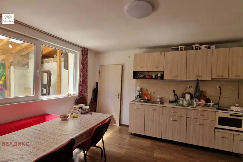 House in Lovech, Yglen
