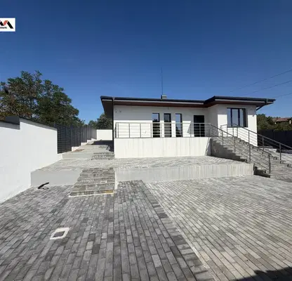 Photo 2 — House in Oblast Stara Zagora, Zmeiovo