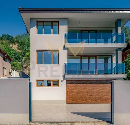Photo 2 — House in Blagoevgrad, Sandanski