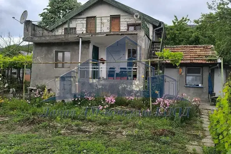 House in Shumen, Pod Manastira