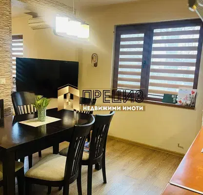 Photo 3 — Two-storey house with yard in Voenno Uchilishte area, Shumen