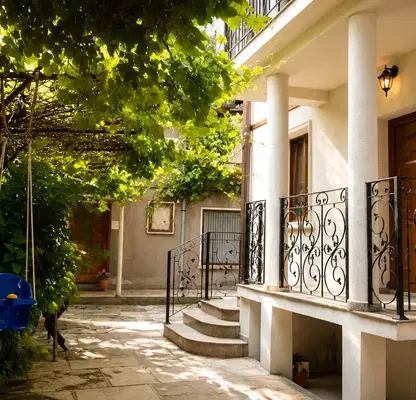 Photo 5 — House in Sofia, Centyr