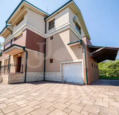 Photo 3 — House in Sofia, Dragalevci