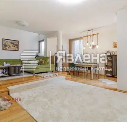 Photo 5 — Detached house with 5+ rooms in m-t Kambanite, Sofia