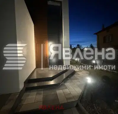 Photo 3 — House in Sofiya, Obelya