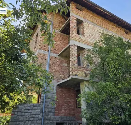 Снимка 3 — Къща в София, Суходол