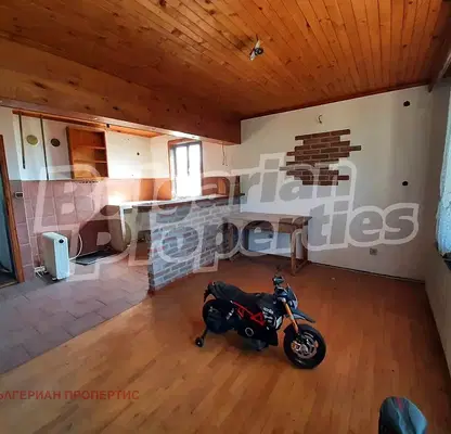 Photo 2 — House in Oblast Veliko Tyrnovo, Strajica