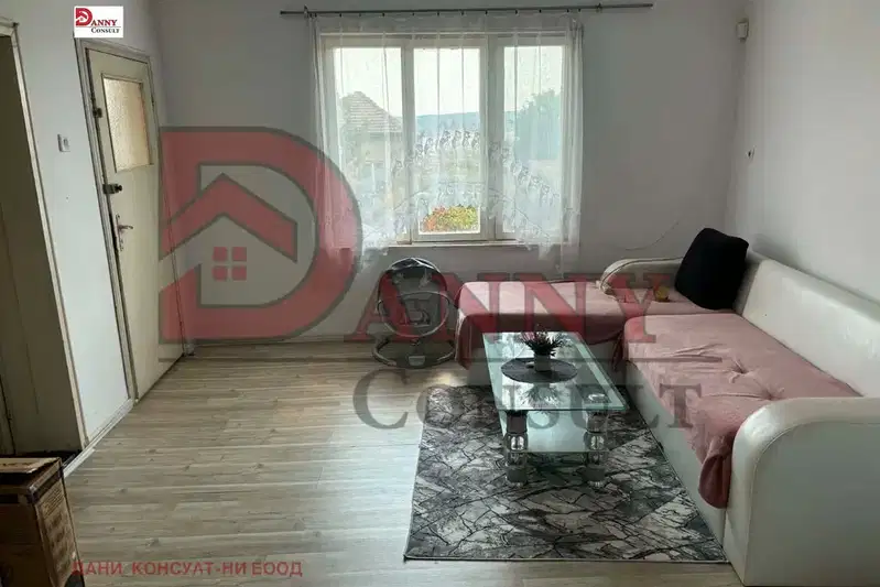 House in Veliko Tyrnovo, Suhindol