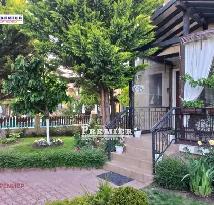 Photo 3 — Two-storey house with 2 bedrooms in Sveti Vlas, close to the mountain