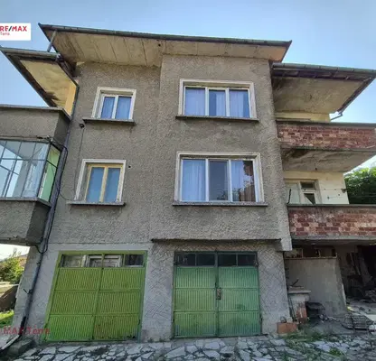 Photo 4 — House in Veliko Tyrnovo, Svishtov