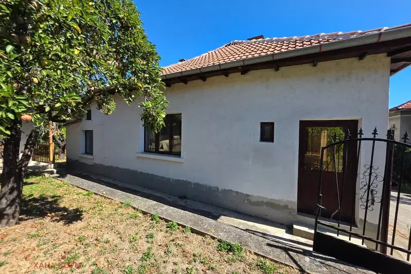 House in Lovech, Troyan