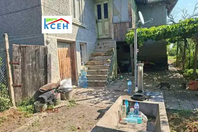 Къща в Търговище, Бряг