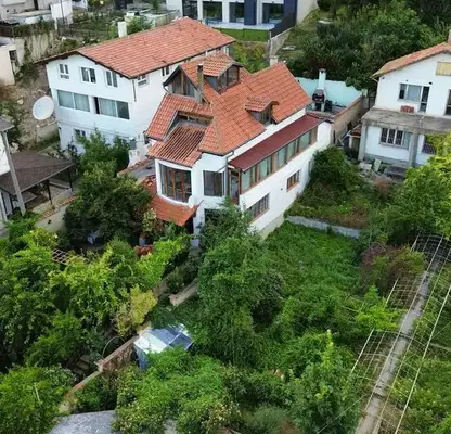 Photo 2 — House in Varna, Briz