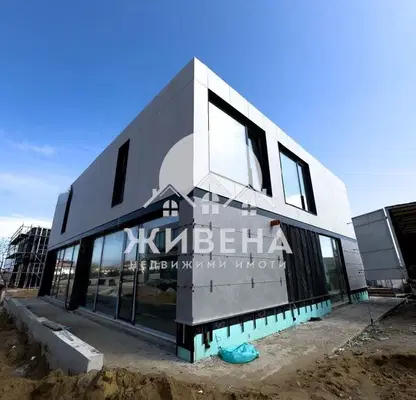 Снимка 4 — Къща във Варна, Галата