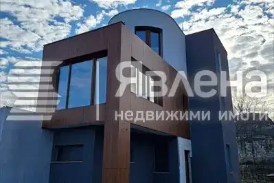 Къща във Варна, Галата