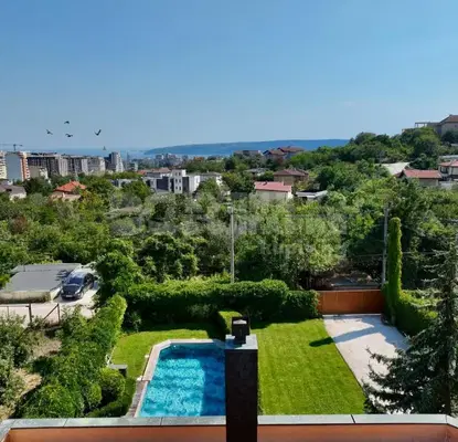 Photo 2 — House in Varna, Izgrev