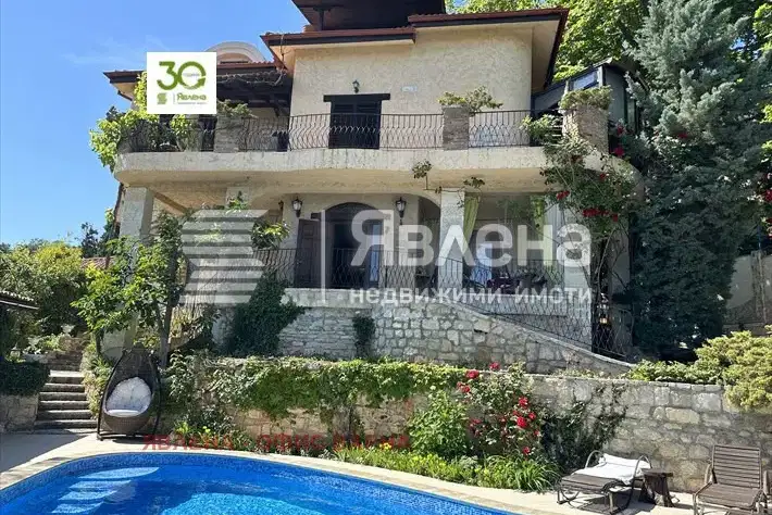 House in Varna, Alen Mak